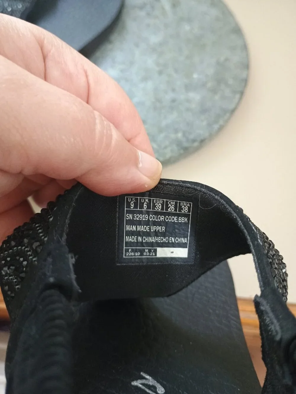 Skechers Cali Meditation Sandals New Moon Black Embellished Size 9 Yoga Foam